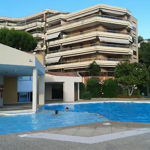 Meublé Avec Piscine Ouest Quartier Fabron Appartamento Nizza