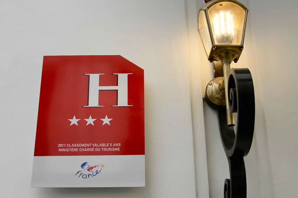 Grand Hotel Amelot Paris