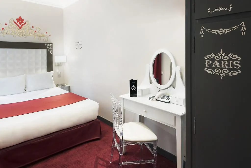 Grand Hotel Amelot Paris