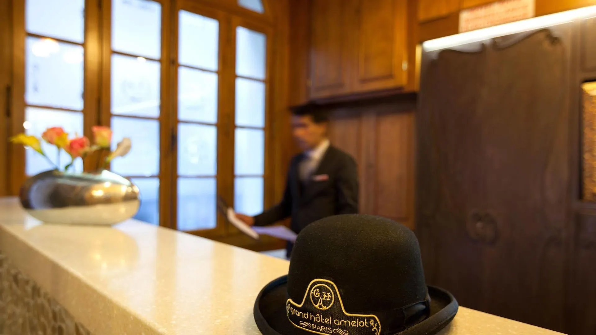 Grand Hotel Amelot Paris