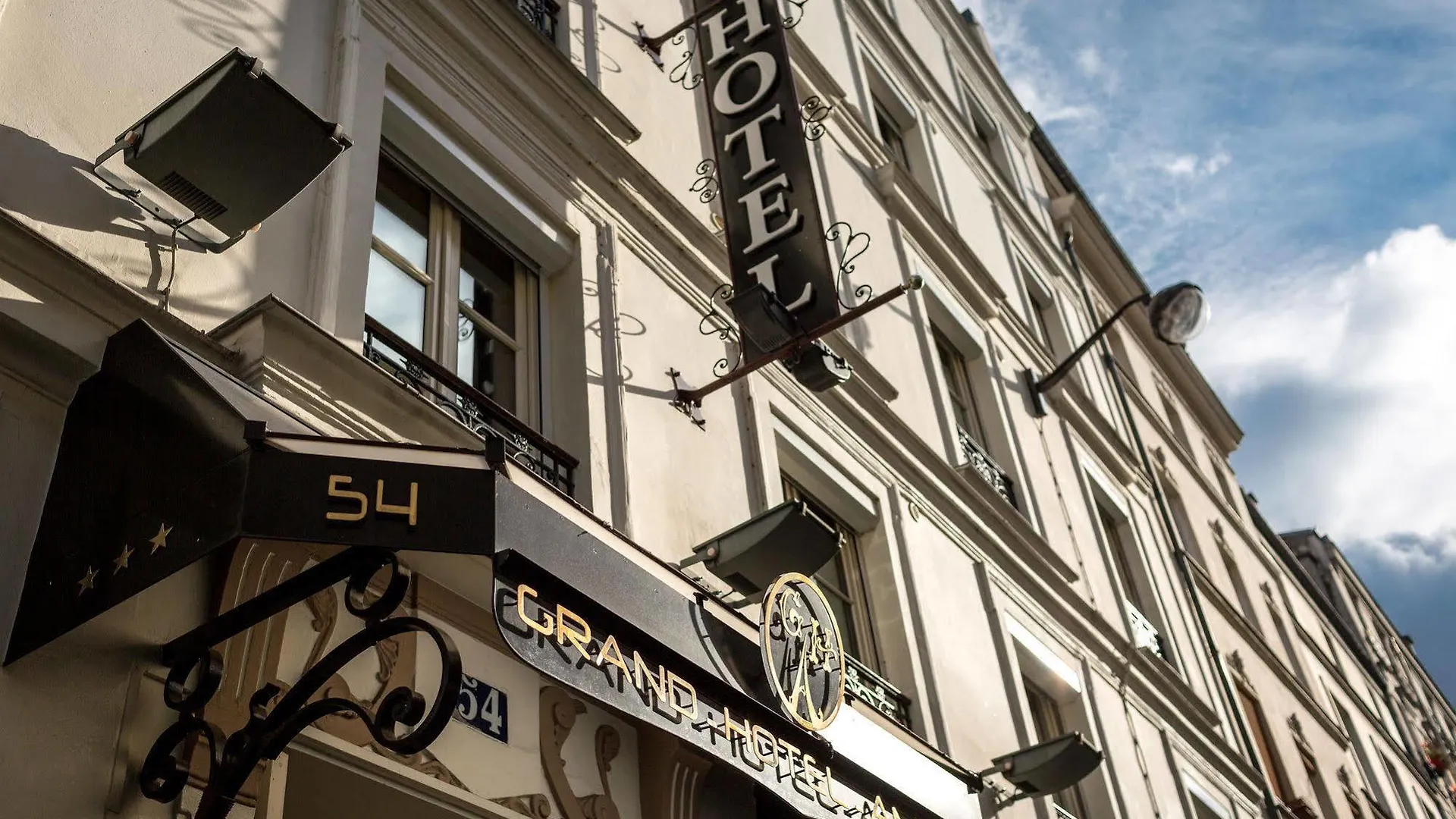 Grand Hotel Amelot Paris