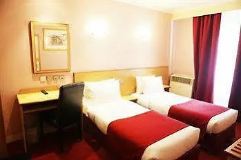 Grand Hotel Amelot Paris 3*,
